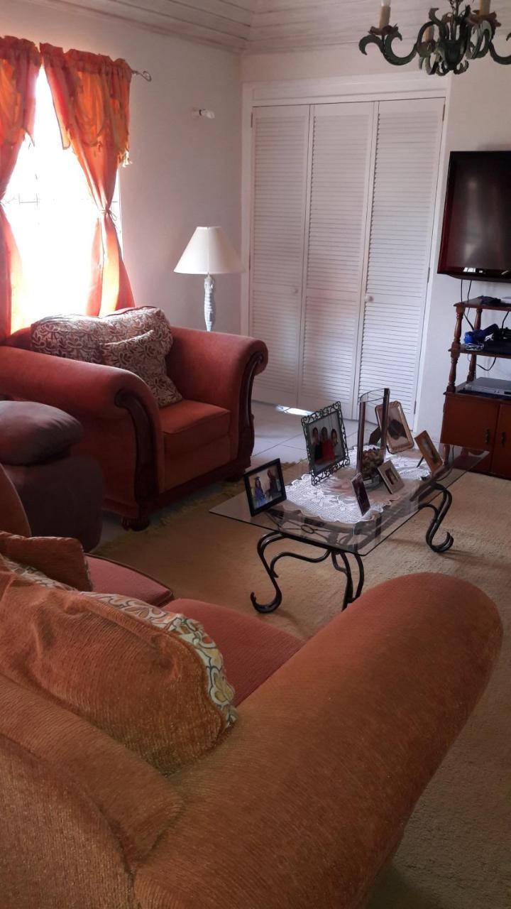 Sue'S Homestay ไครสต์เชิร์ช ภายนอก รูปภาพ